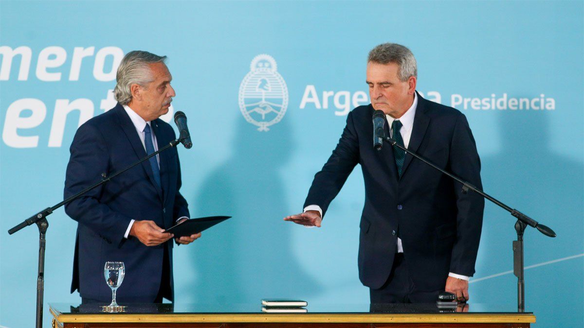 Agustín Rossi asumió como nuevo jefe de Gabinete.