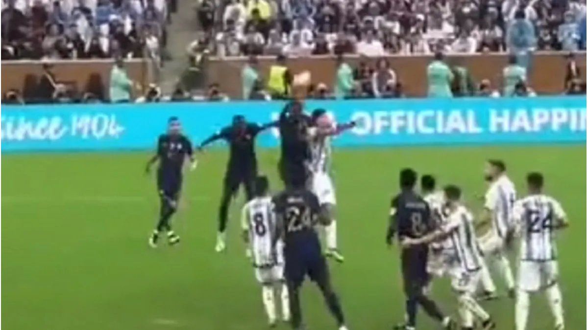 El VAR: La mano que nadie vio y que favoreció a Francia