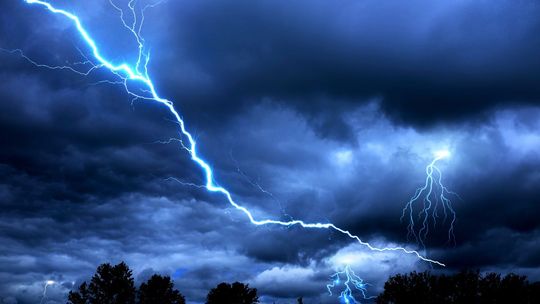 ¿Estoy lejos o cerca de la tormenta? Aprende a calcularlo.