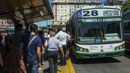 80 líneas de colectivos de la empresa DOTA fueron al paro.