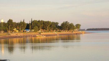 una laguna desconocida en buenos aires para una escapada una laguna desconocida en buenos aires para una escapada