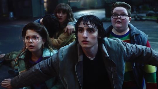 Stranger Things 5 rompió todos los récords en una semana en Netflix y su final, que llega a cines y streaming, dará un cierre épico que nadie quiere perderse. Stranger Things 5 rompió todos los récords en una semana en Netflix y su final, que llega a cines y streaming, dará un cierre épico que nadie quiere perderse.