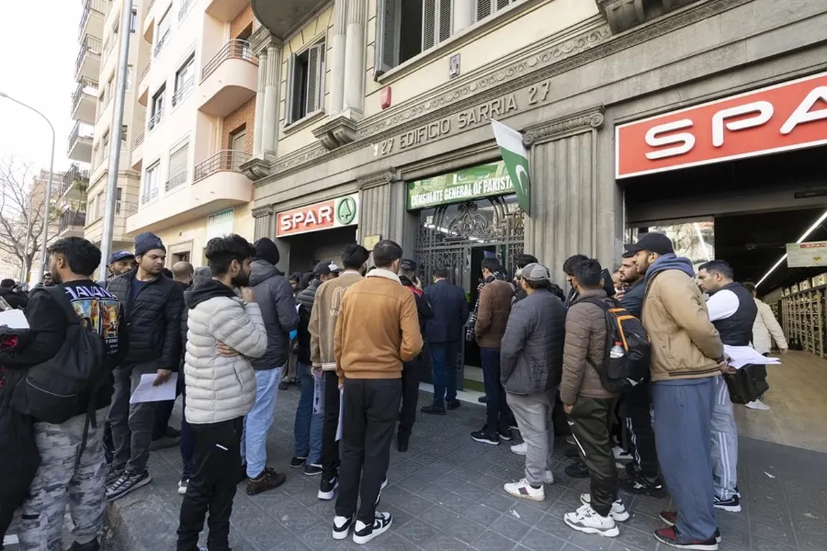 Espera y líneas por trámites en Barcelona Espera y líneas por trámites en Barcelona