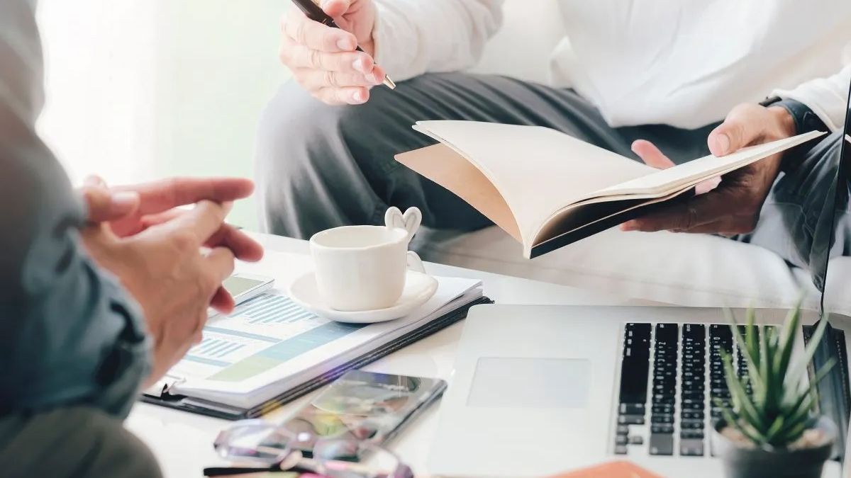 Las tareas mentales que agotan rápido la función del cerebro son la atención sostenida, memoria de trabajo, control ejecutivo y la toma de decisiones. Las tareas mentales que agotan rápido la función del cerebro son la atención sostenida, memoria de trabajo, control ejecutivo y la toma de decisiones.