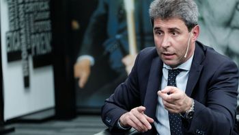 Sergio Uñac y la suspensión de las PASO. Sergio Uñac y la suspensión de las PASO.