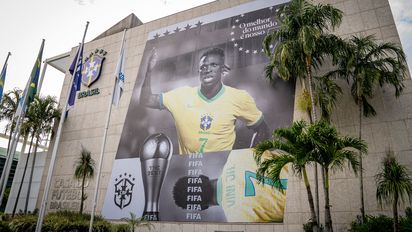 Brasil homenajeó a Vinicius como 