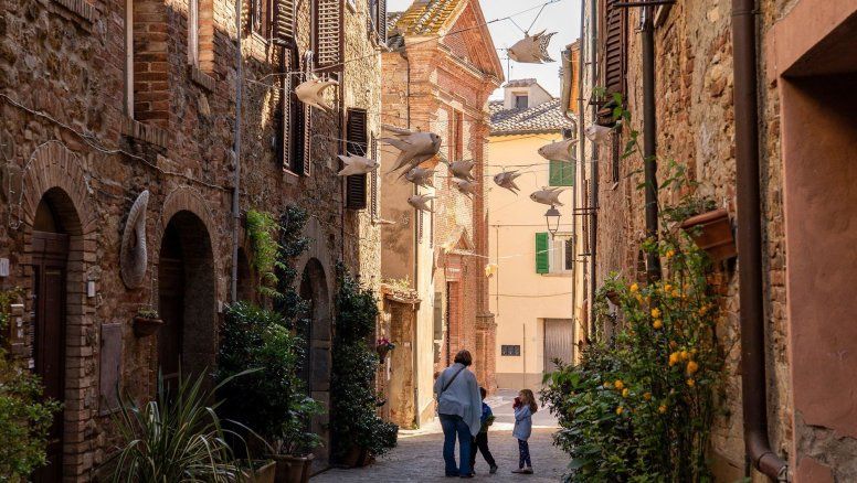 El sueño de Radicondoli, el pueblo de la Toscana que paga el 50% del alquiler para atraer latinos