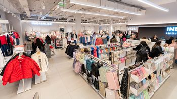 Outlet de ropa importada remata todo desde $9000 y causa furor