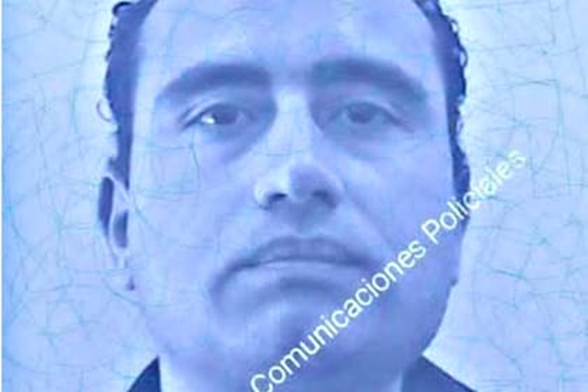 Daniel Darderián (45) prófugo acusado por el doble femicidio Daniel Darderián (45) prófugo acusado por el doble femicidio