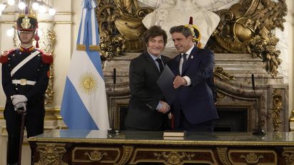 La casta de Javier Milei: El exministro Lisandro Catalán se llevará ahora de YPF $140 millones mensuales