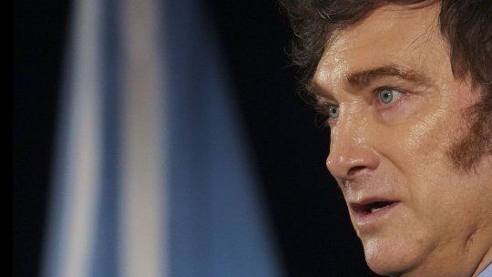 Javier Milei se juega el pleno en el Congreso bajo un intenso calor. Javier Milei se juega el pleno en el Congreso bajo un intenso calor.