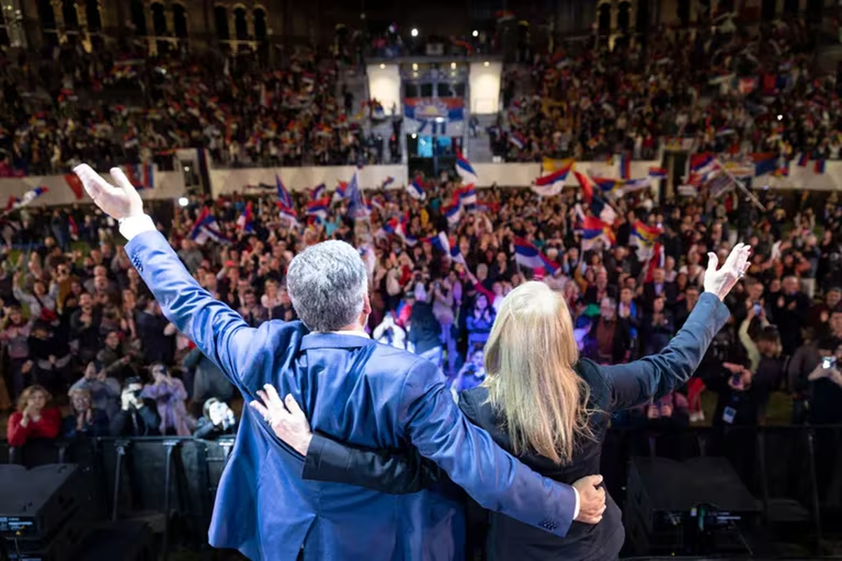 Yamandú Orsi y Carolina Cosse, la fórmula del Frente Amplio para las elecciones presidenciales de Uruguay, durante un acto político en Colonia (Prensa Orsi) Yamandú Orsi y Carolina Cosse, la fórmula del Frente Amplio para las elecciones presidenciales de Uruguay, durante un acto político en Colonia (Prensa Orsi)