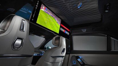 Acuerdo entre Bundesliga y BMW para transmitir partidos en la pantalla del auto