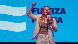 Caren Tepp lanzó un mensaje de optimismo y se comprometió a acompañar a aquellos que sufren la crisis económica.  Caren Tepp lanzó un mensaje de optimismo y se comprometió a acompañar a aquellos que sufren la crisis económica.