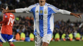 Ganó el Mundial y con la Selección Argentina y se perderá la Finalissima por lesión. Ganó el Mundial y con la Selección Argentina y se perderá la Finalissima por lesión.
