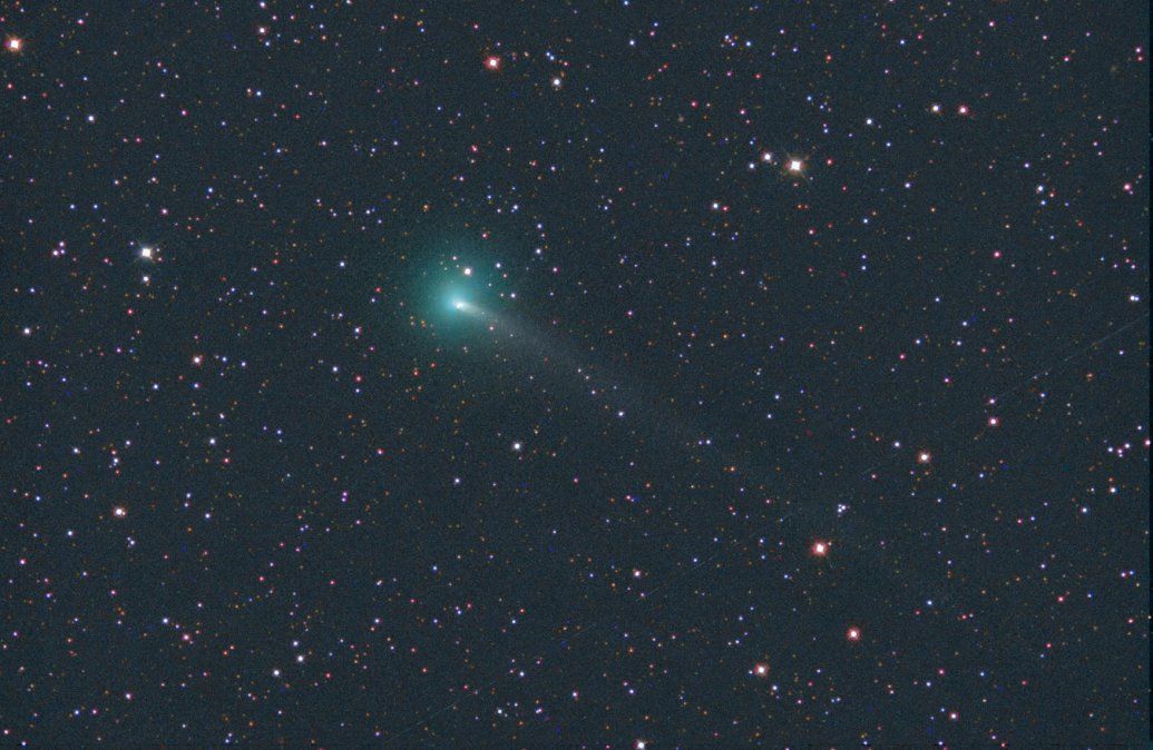 Cometa enloquece a los científicos por cambio caótico en su rotación.
