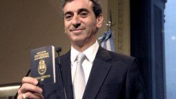 altText(USA pide más cambios para sacar la visa)}