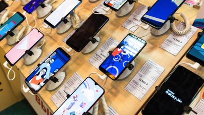 Furor por este outlet con celulares muy baratos: hasta 45% de descuento