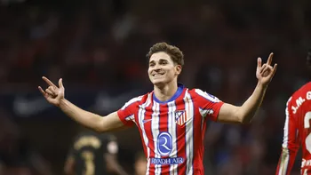 Julián Álvarez marcó su primer gol en el Atlético de Madrid