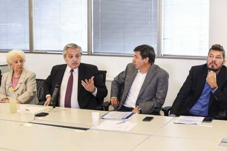 alberto f tinelli carlotto consejo contra hambre.jpg