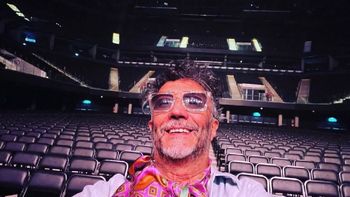 Fito Páez se volvió viral en las redes tras lucir unos enormes y extravagantes anteojos. (Foto: Instagram @fitopaezmusica) Fito Páez se volvió viral en las redes tras lucir unos enormes y extravagantes anteojos. (Foto: Instagram @fitopaezmusica)
