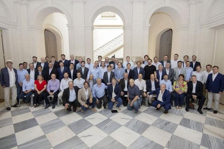 kicillof intendentes.jpg