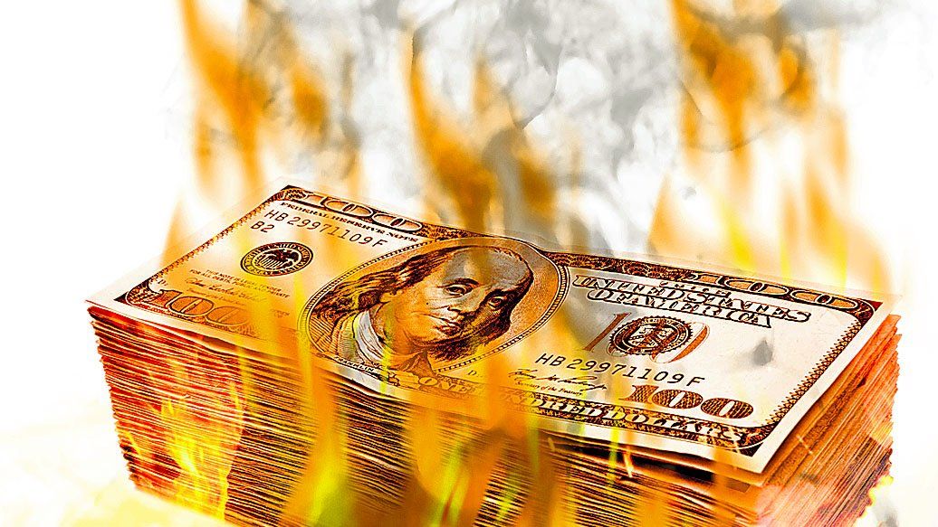 El dólar sigue en llamas y roza los $30.