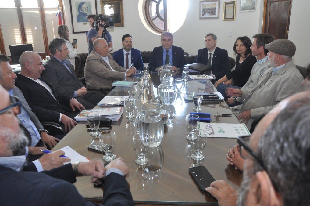 Paritarias con sabor a poco.