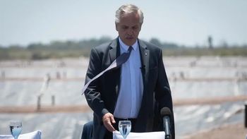 Alberto Fernández en Mendoza, sin el gobernador Suárez ni los principales dirigente del kirchnerismo local. Alberto Fernández en Mendoza, sin el gobernador Suárez ni los principales dirigente del kirchnerismo local.