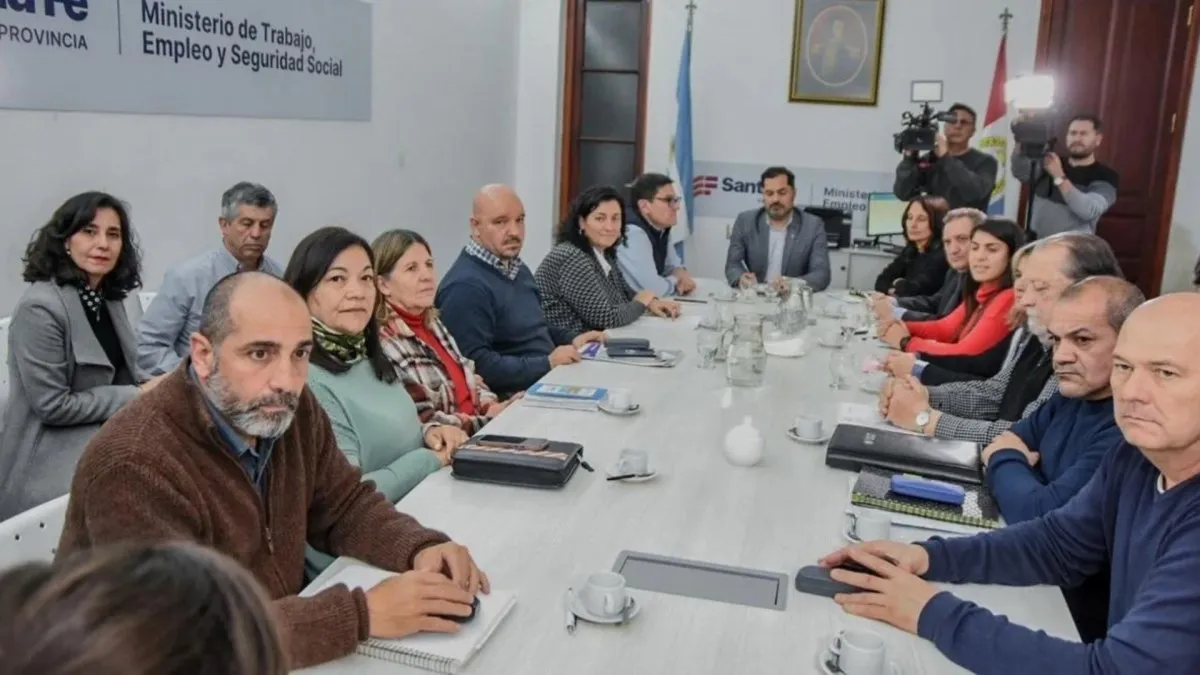 Cuarto intermedio a la espera de un acuerdo. Cuarto intermedio a la espera de un acuerdo.