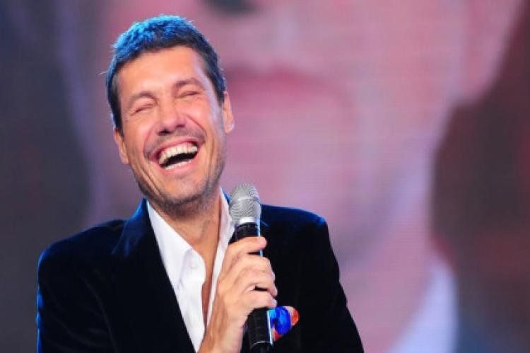 Marcelo Tinelli ríe pero... tendrá que hacer ajustes inmediatos.