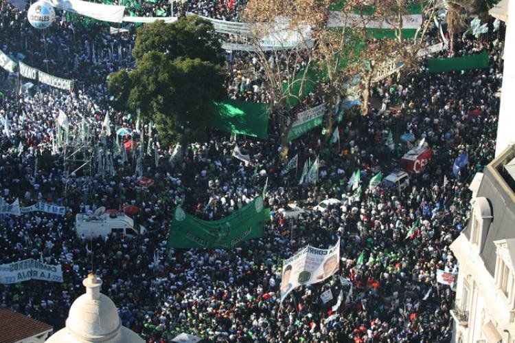 Plaza de Mayo, miércoles 27/06/2012, movilización de Hugo Moyano. (Foto: Marcelo López para U24).