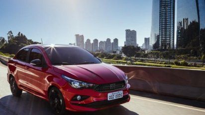 Fiat presentó las nuevas versiones del Cronos