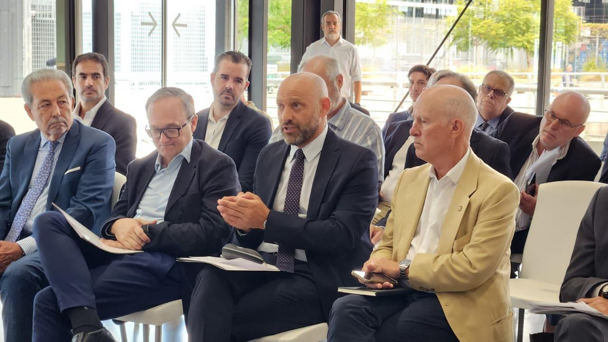 La Provincia pidió que el nuevo organismo funcione en la ciudad portuaria y, en palabras del ministro Gustavo Puccini, que el control sea "estable, profesional y con herramientas concretas para medir resultados". La Provincia pidió que el nuevo organismo funcione en la ciudad portuaria y, en palabras del ministro Gustavo Puccini, que el control sea "estable, profesional y con herramientas concretas para medir resultados".