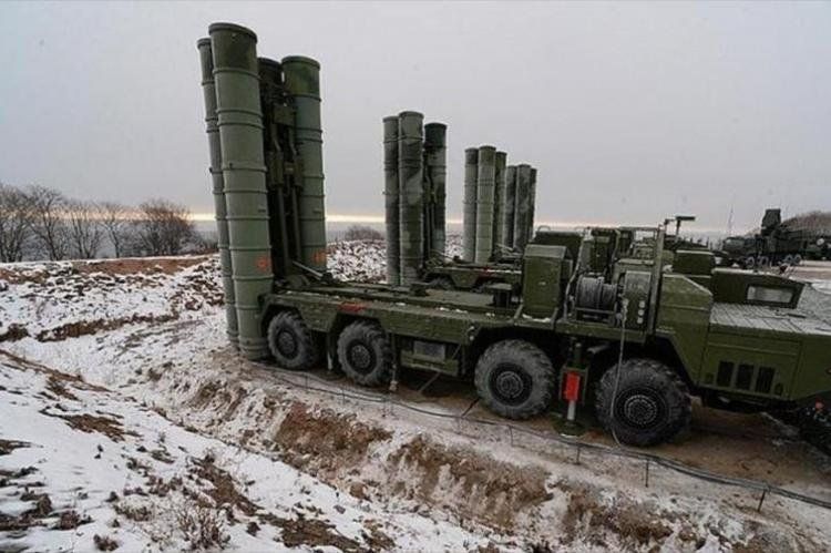 Sistema antiaéreo ruso: S-400.