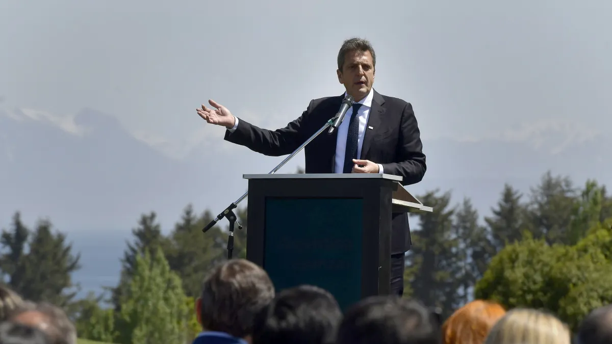 Con la Aduana más estricta y el gasto público reducido, Sergio Massa cuida las reservas del BCRA e intenta inyectar un nuevo flujo de dólares en medio de la sequía.