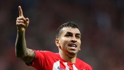 Ángel Correa, cumpleaños fallido: expulsión, insulto al árbitro, acta y disculpa