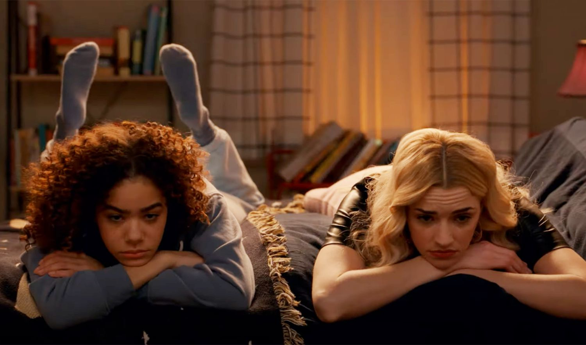 Esta miniserie mezcla drama, humor y secretos familiares que te atrapan desde el primer episodio. Disponible en Netflix, es perfecta para maratonear y no parar hasta saber todo. Esta miniserie mezcla drama, humor y secretos familiares que te atrapan desde el primer episodio. Disponible en Netflix, es perfecta para maratonear y no parar hasta saber todo.