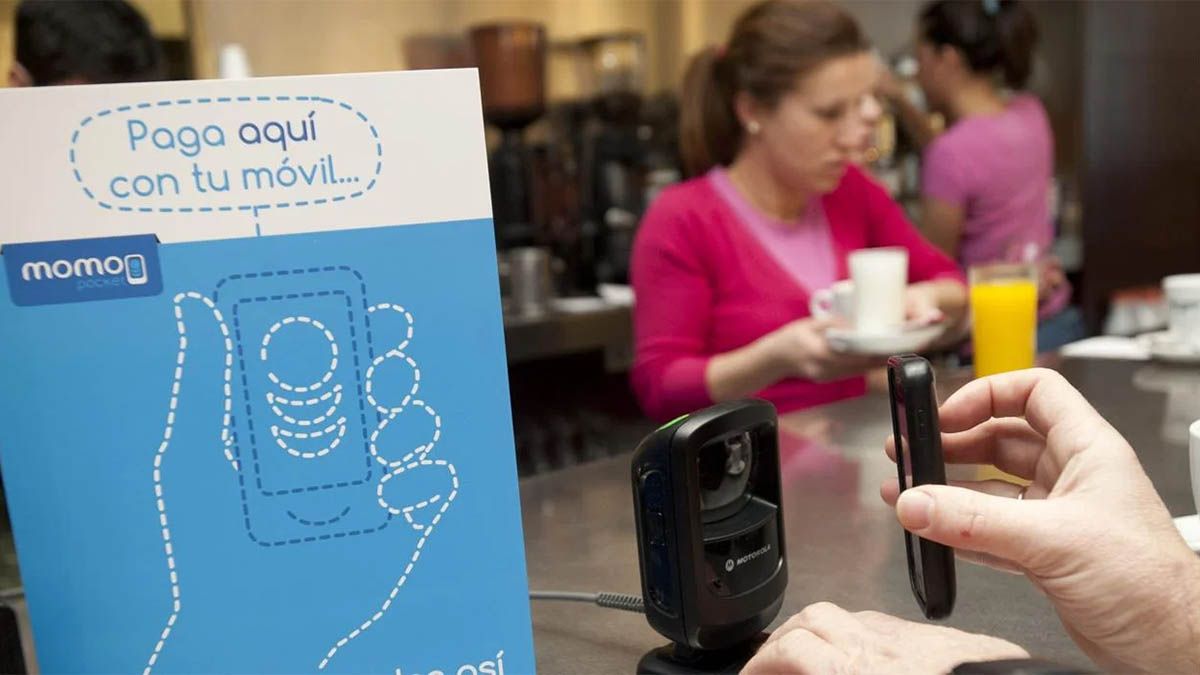 La Inteligencia Artificial (IA) continúa expandiéndose y, ahora, para transacciones financieras traza el futuro de los pagos en Argentina. La Inteligencia Artificial (IA) continúa expandiéndose y, ahora, para transacciones financieras traza el futuro de los pagos en Argentina.