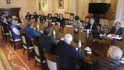 altText(Sorpresa entre los empresarios por la continuidad de 