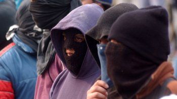 Muy complicado para las agrupaciones victimizar y romantizar la pobreza. Llegó la hora de saber qué hacen con el dinero. Esto también incluye a funcionarios nacionales y provinciales. Muy complicado para las agrupaciones victimizar y romantizar la pobreza. Llegó la hora de saber qué hacen con el dinero. Esto también incluye a funcionarios nacionales y provinciales.