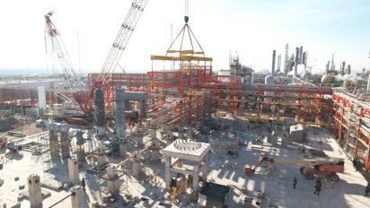 YPF invierte US$600 M para producir combustibles con menos azufre