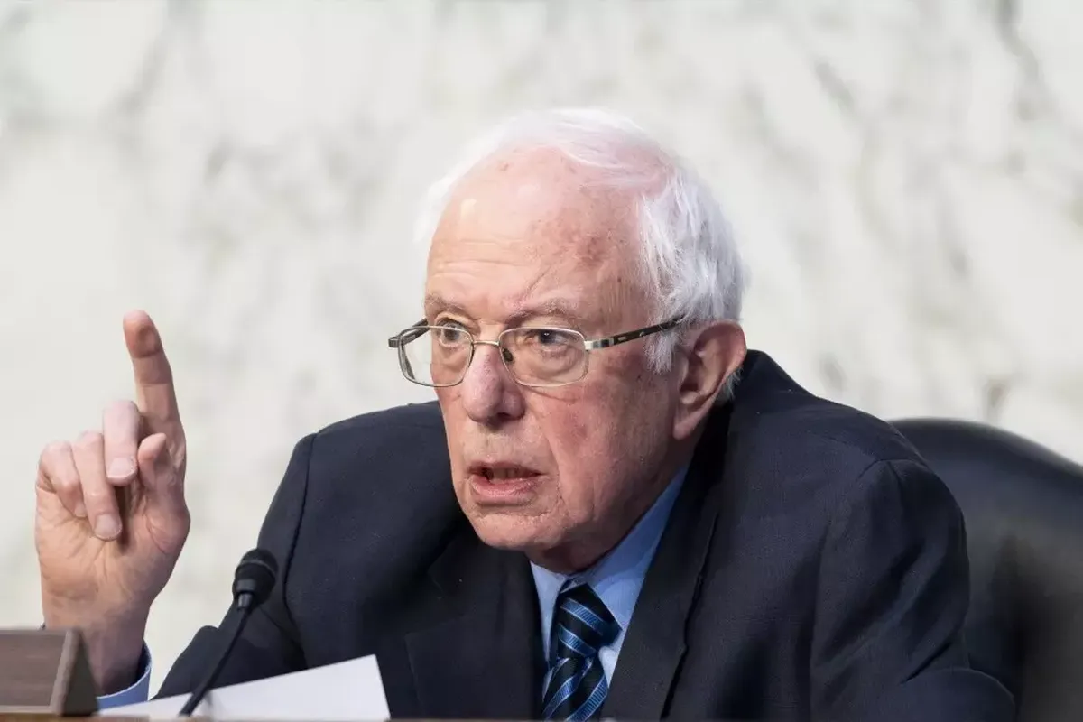 Bernie Sanders destruyó al Partido Demócrata. Bernie Sanders destruyó al Partido Demócrata.
