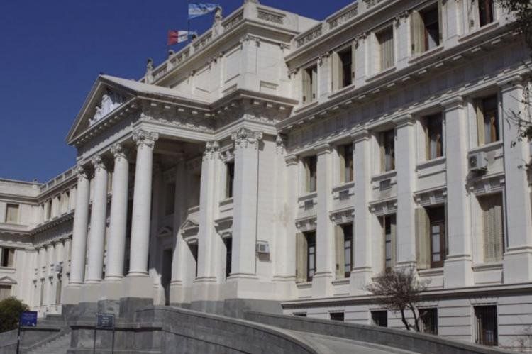 Los Tribunales cordobeses amanecieron agitados por la propuesta de Schiaretti.