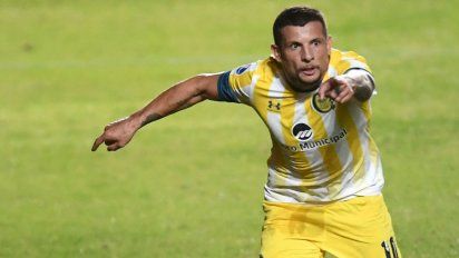 Escándalo en Rosario Central con Emiliano Vecchio