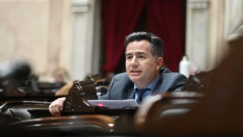 Gabriel Bornoroni se ensancha y desbarata a la UCR