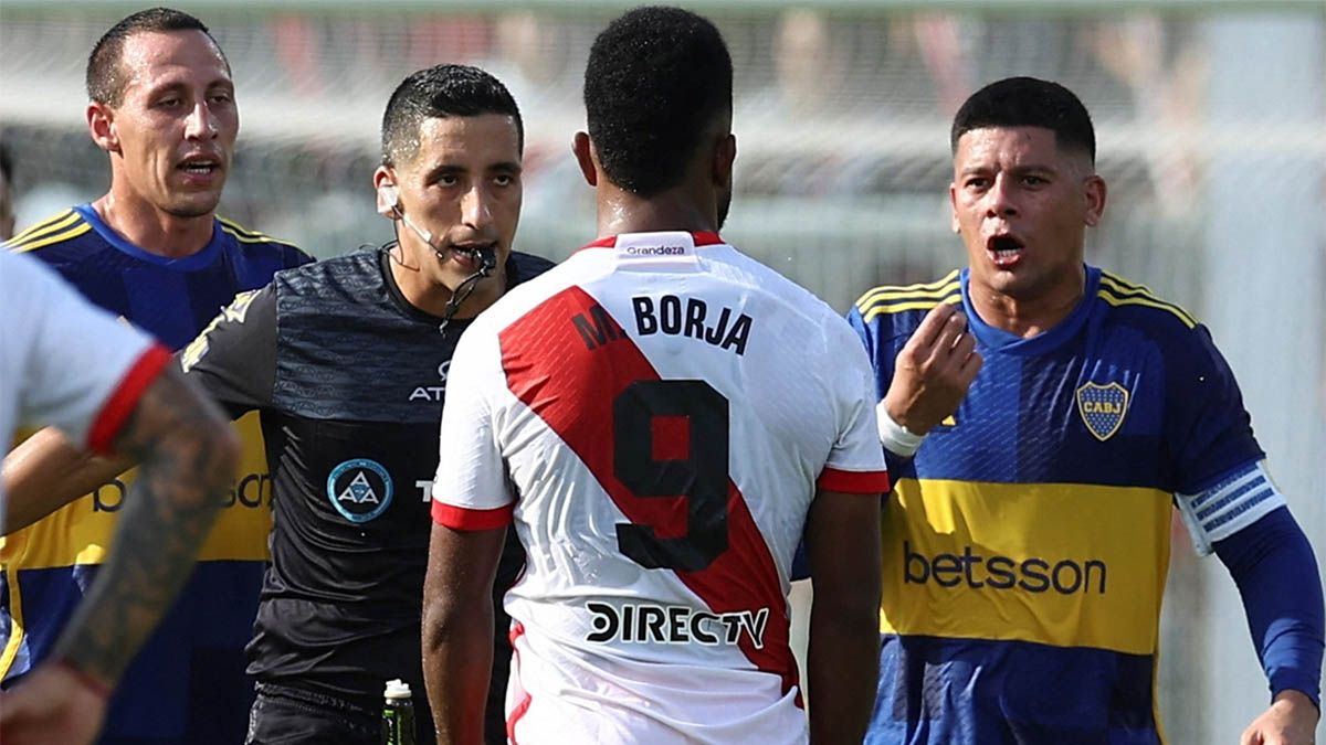 Los hinchas de River tienen muchas dudas tras su clasificación a la Copa Libertadores de América 2025 acerca de que si van a fase previa o si Boca queda afuera. Los hinchas de River tienen muchas dudas tras su clasificación a la Copa Libertadores de América 2025 acerca de que si van a fase previa o si Boca queda afuera.