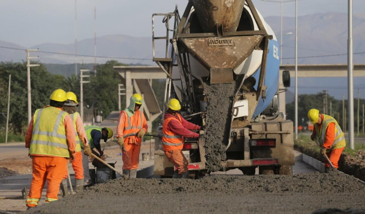 UOCRA en estado de alerta ante la paralización de las obras públicas. UOCRA en estado de alerta ante la paralización de las obras públicas. 