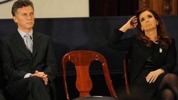 Macri le envía una carta a CFK (¿rogando que no acepte?) y convoca a otros sectores