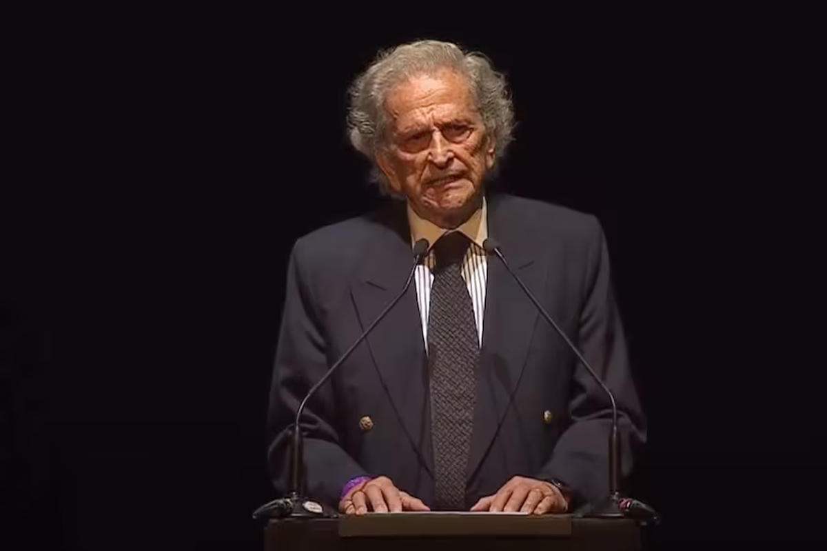 Alberto Benegas Lynch propuso romper con el Vaticano como hizo Julio A. Roca. Alberto Benegas Lynch propuso romper con el Vaticano como hizo Julio A. Roca.